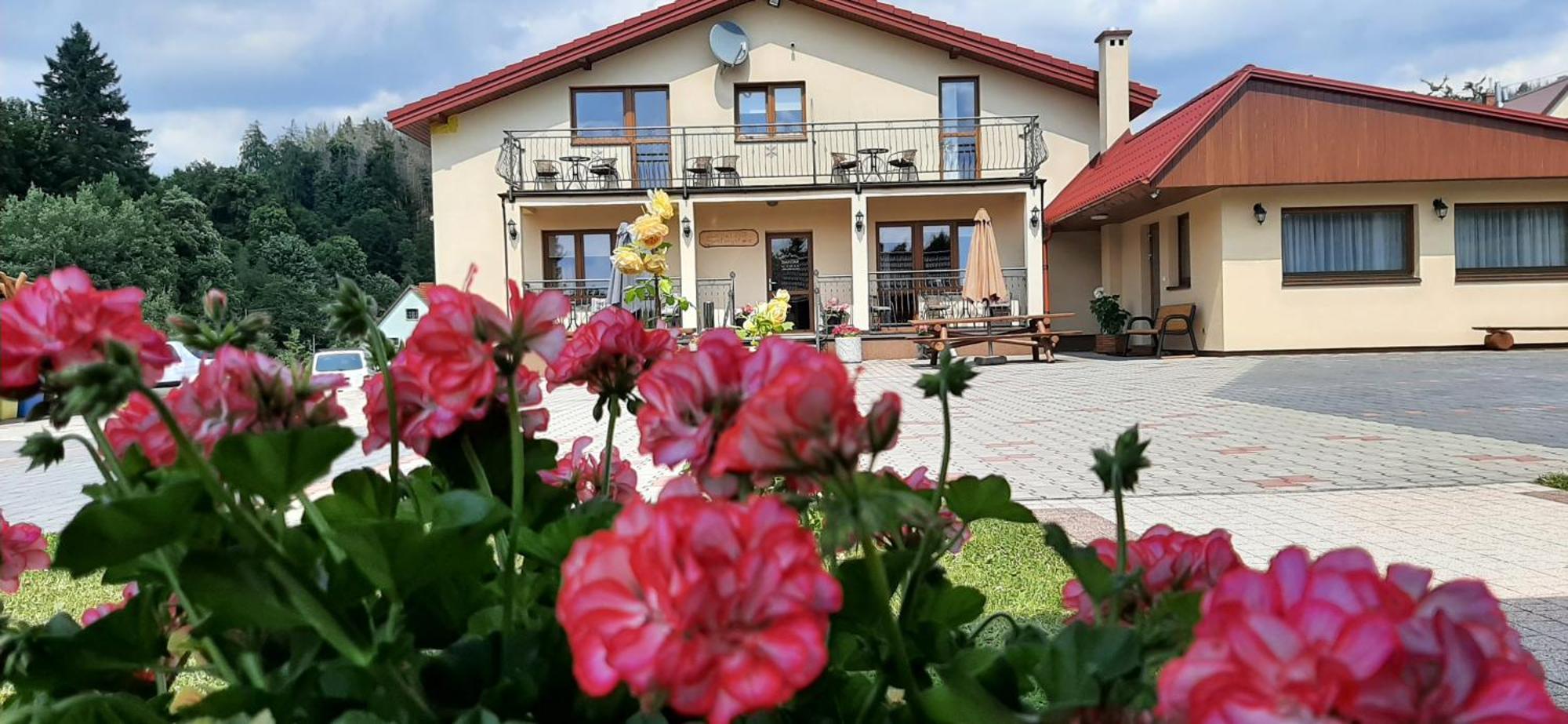 Dantar Hotel Kudowa Zdroj Exterior photo